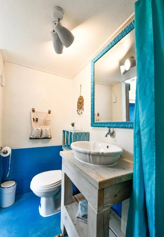 Bed and Breakfast Mammaloe Oranjestad