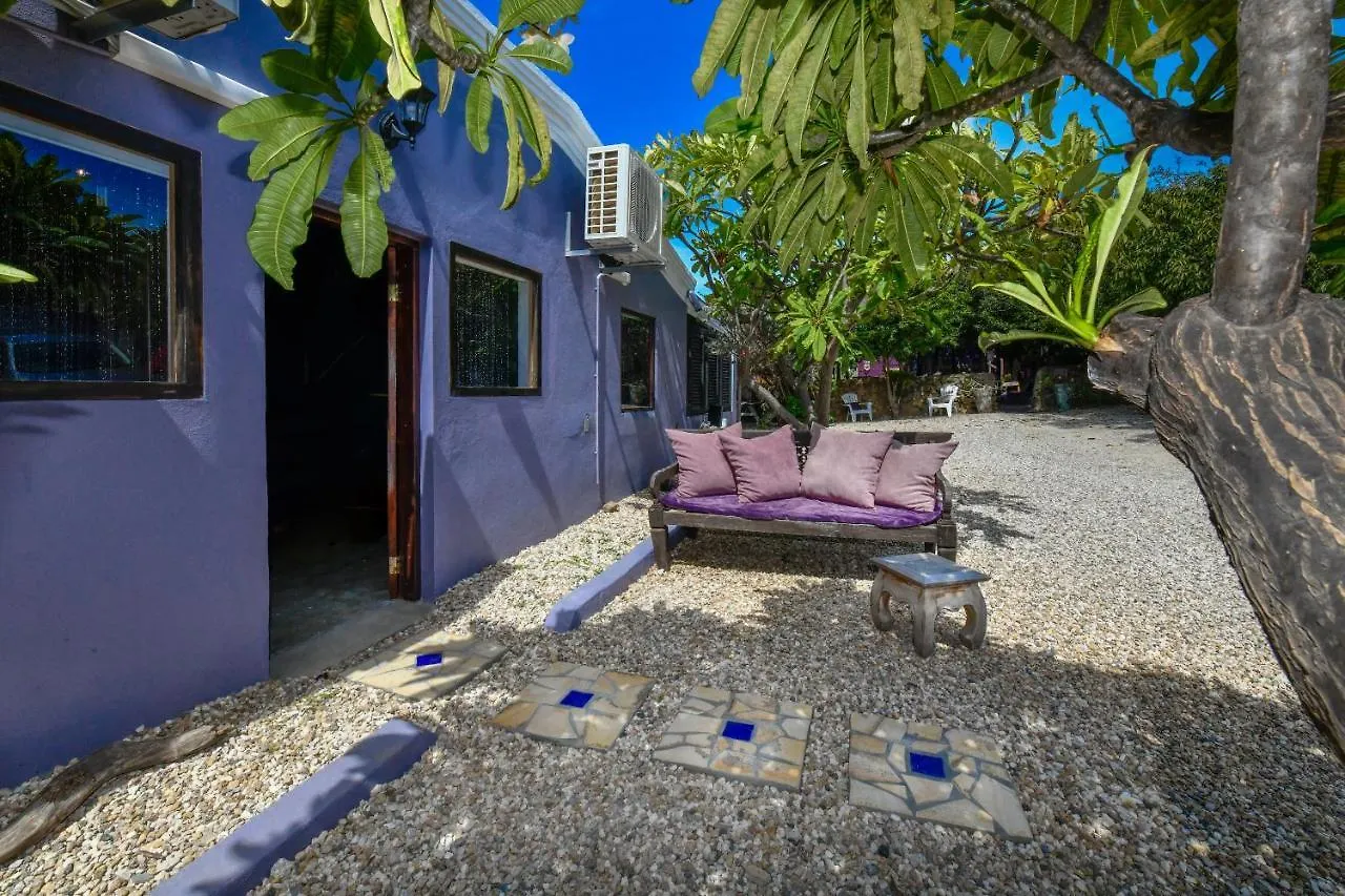 Bed and Breakfast Mammaloe Oranjestad