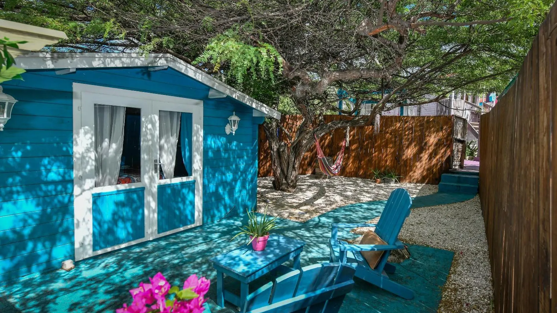 Bed and Breakfast Mammaloe Oranjestad