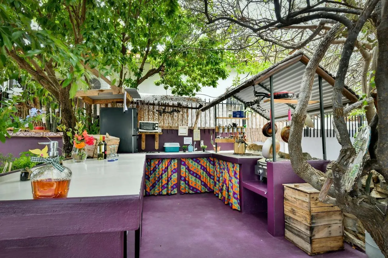 Mammaloe Bed & Breakfast Oranjestad 2*,