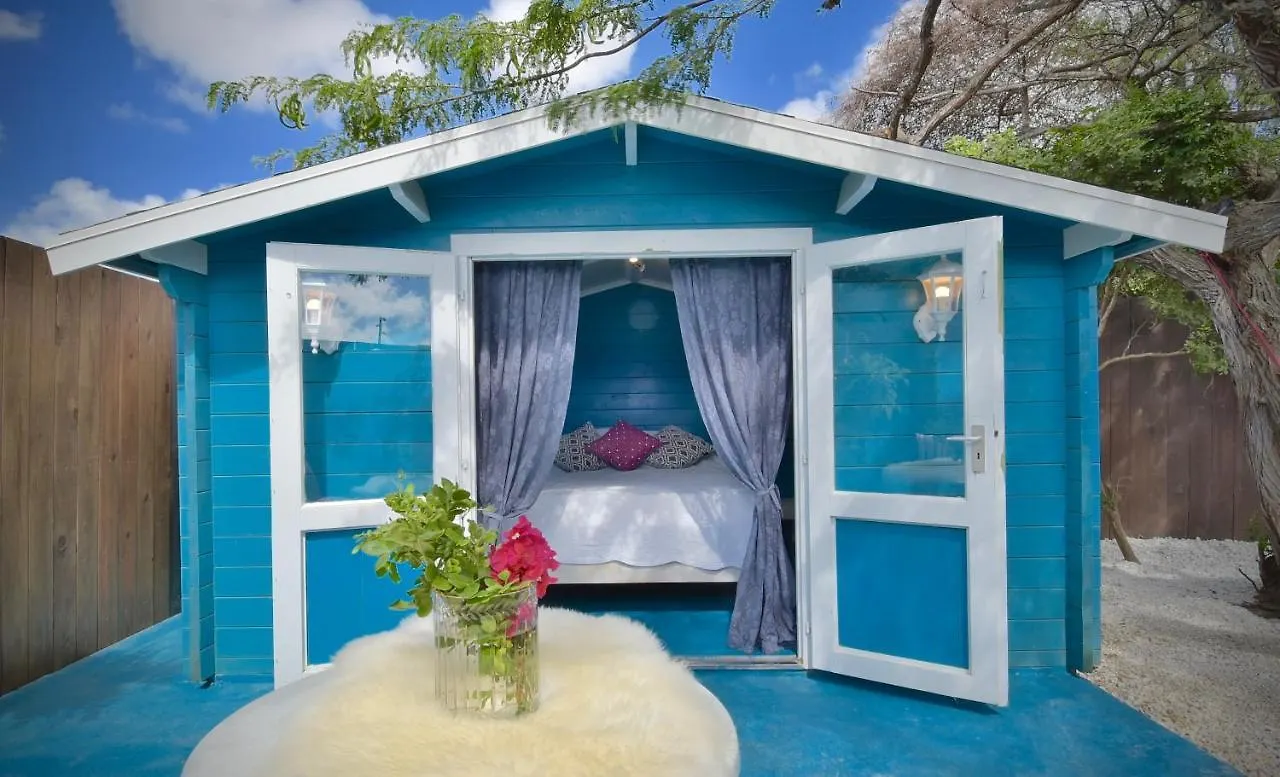 Mammaloe Bed & Breakfast Oranjestad