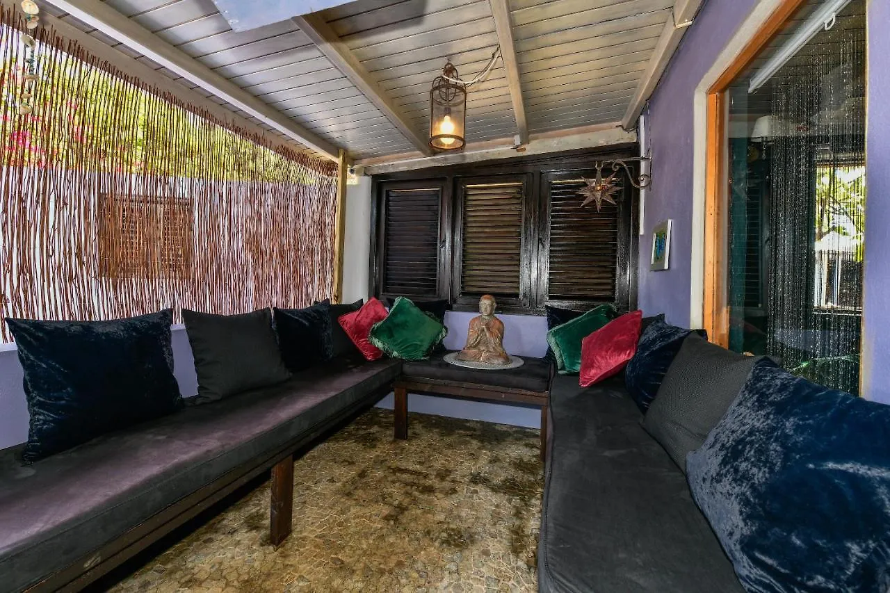 **  Mammaloe Bed & Breakfast Oranjestad Aruba