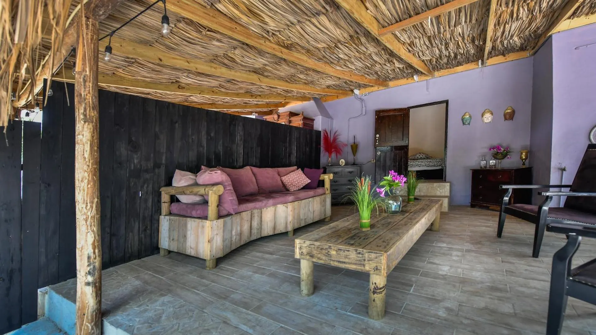 Mammaloe Bed & Breakfast Oranjestad 2*,  Aruba